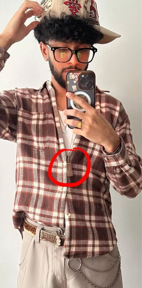 Lost: Pink Jade Pendant - photo 2