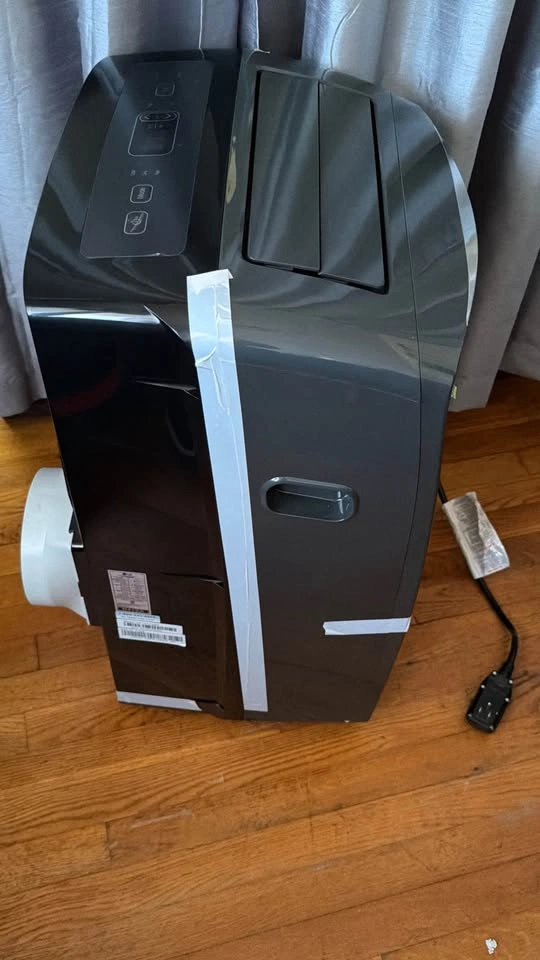 LG Portable Air Conditioner - photo 2