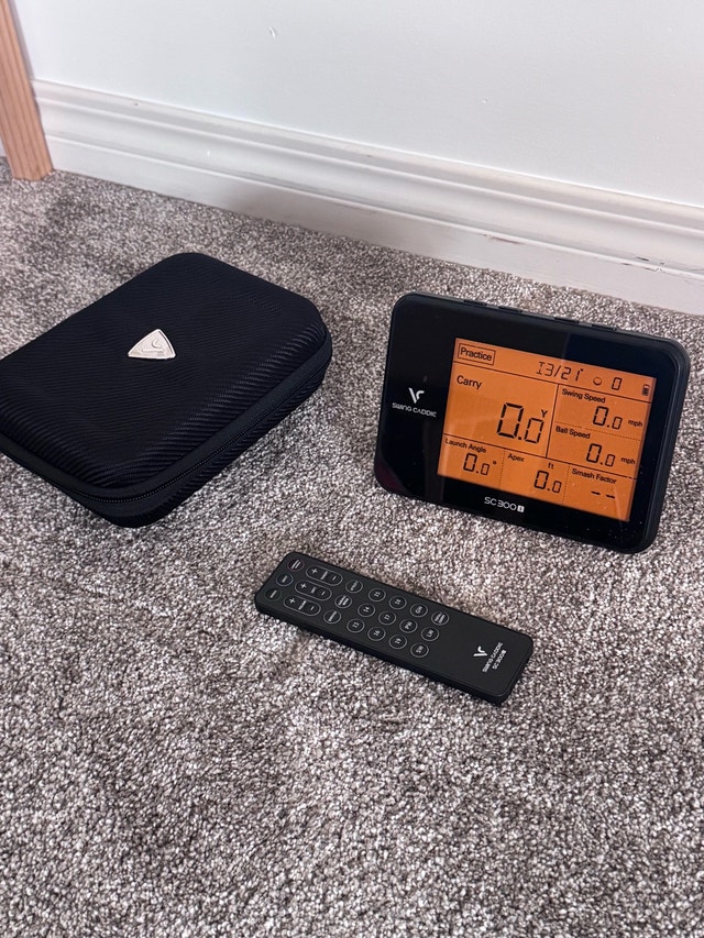 Swing Caddie SC300i - portable launch monitor