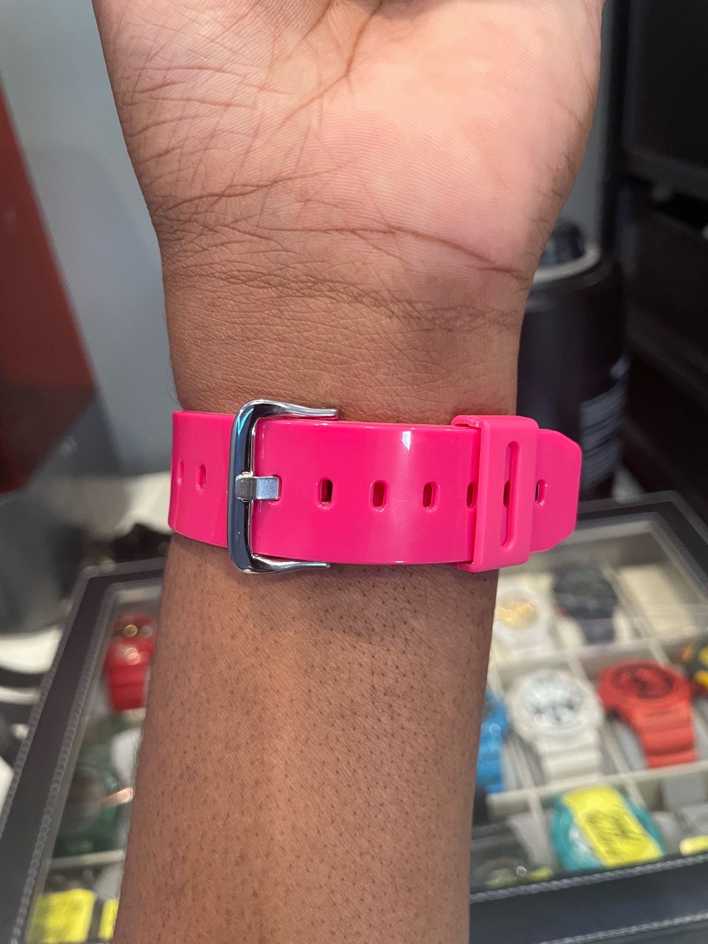Casio G-Shock DW-6900 “Hot Pink” - photo 3
