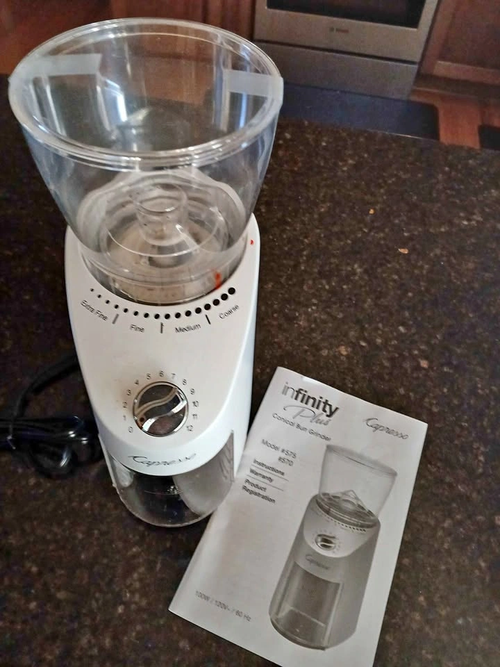 Capresso Burr coffee grinder RETAILS for 100.00