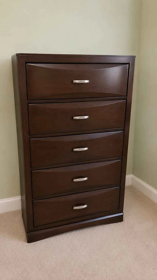 4-Piece Dark Wood Bedroom Set - photo 3