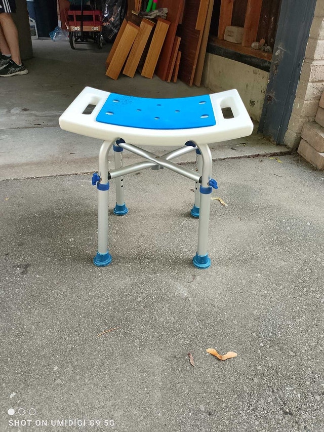 Adjustable Shower Bench