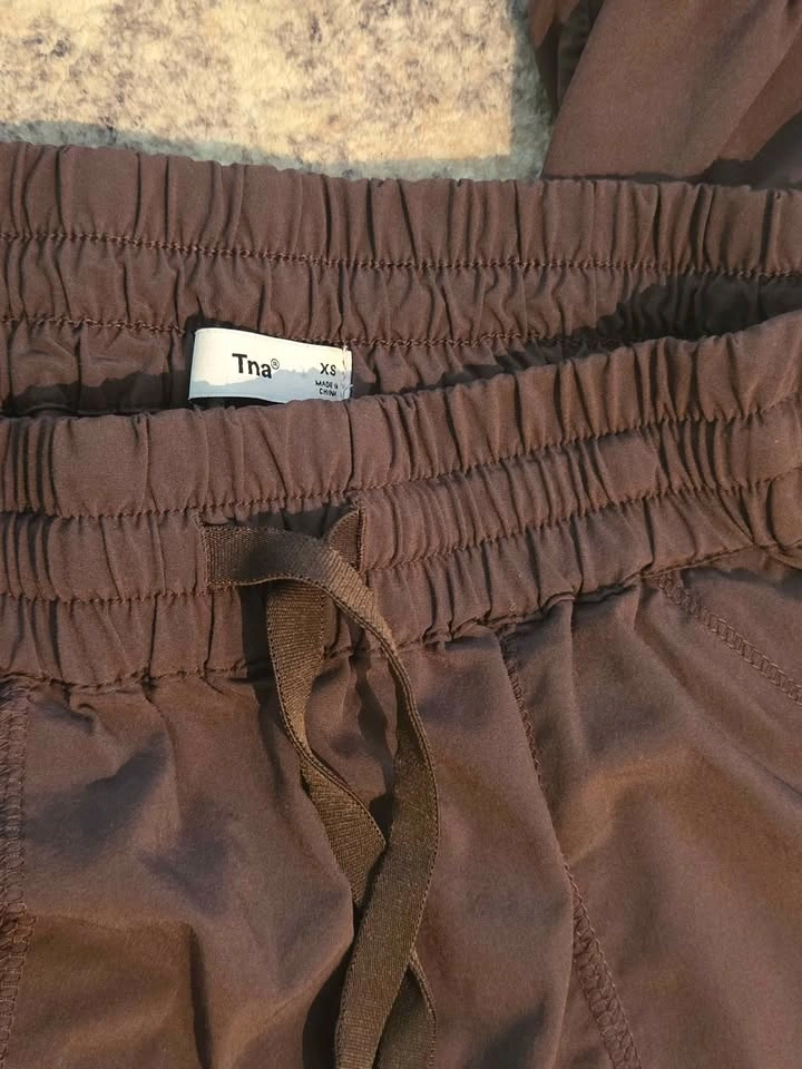 TNA Joggers – XS – Chocolate Brown/Burgundy - photo 2