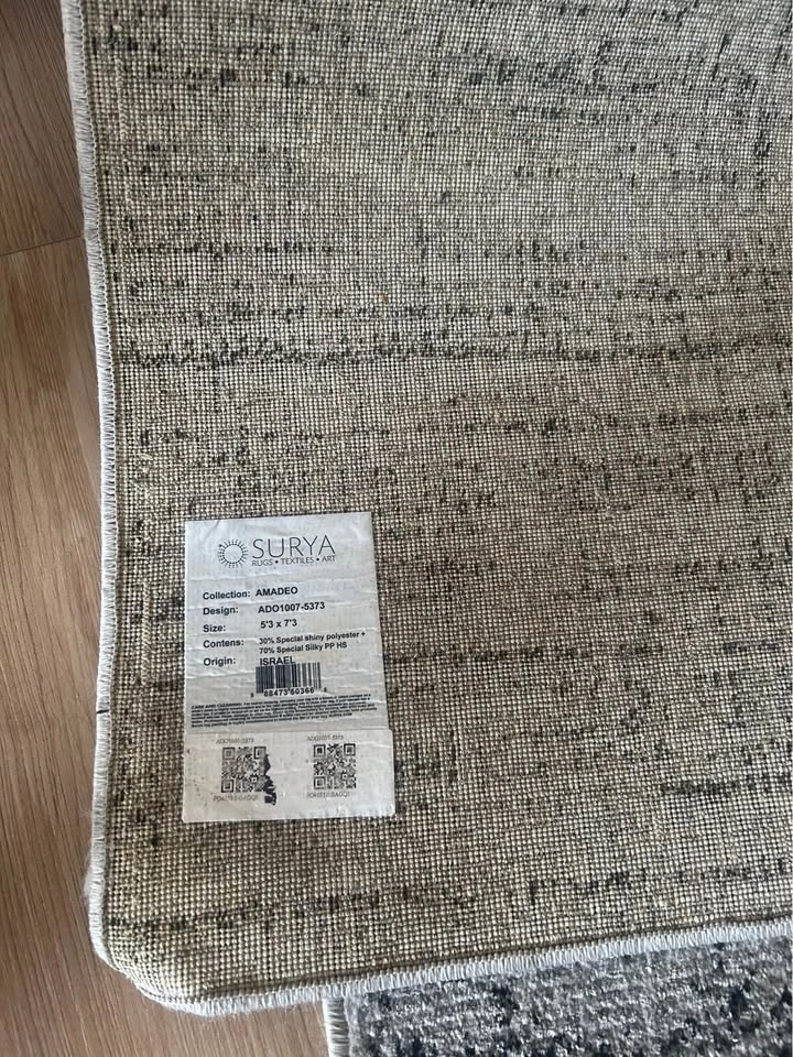 Surya Rug for Sale - photo 2