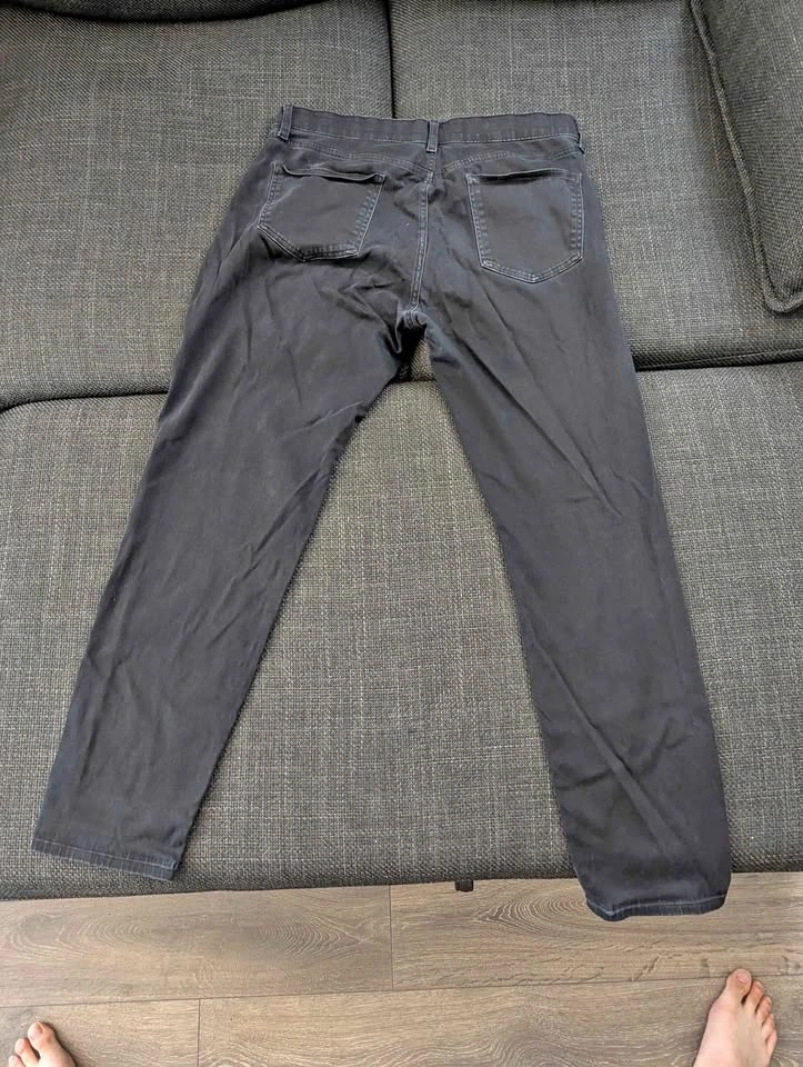Uniqlo black pants