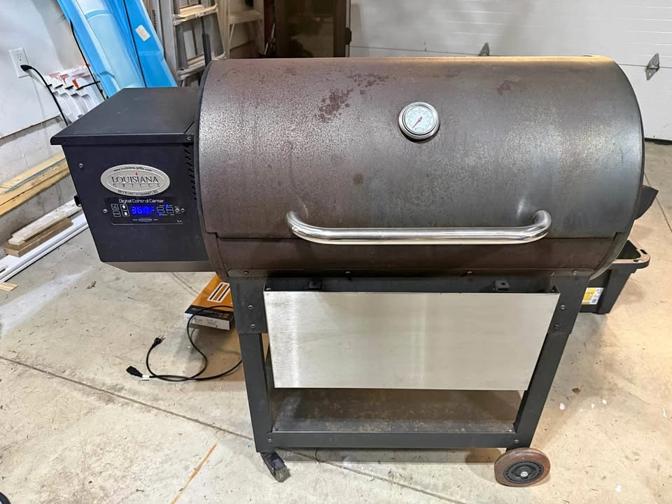 Louisiana Pellet Smoker
