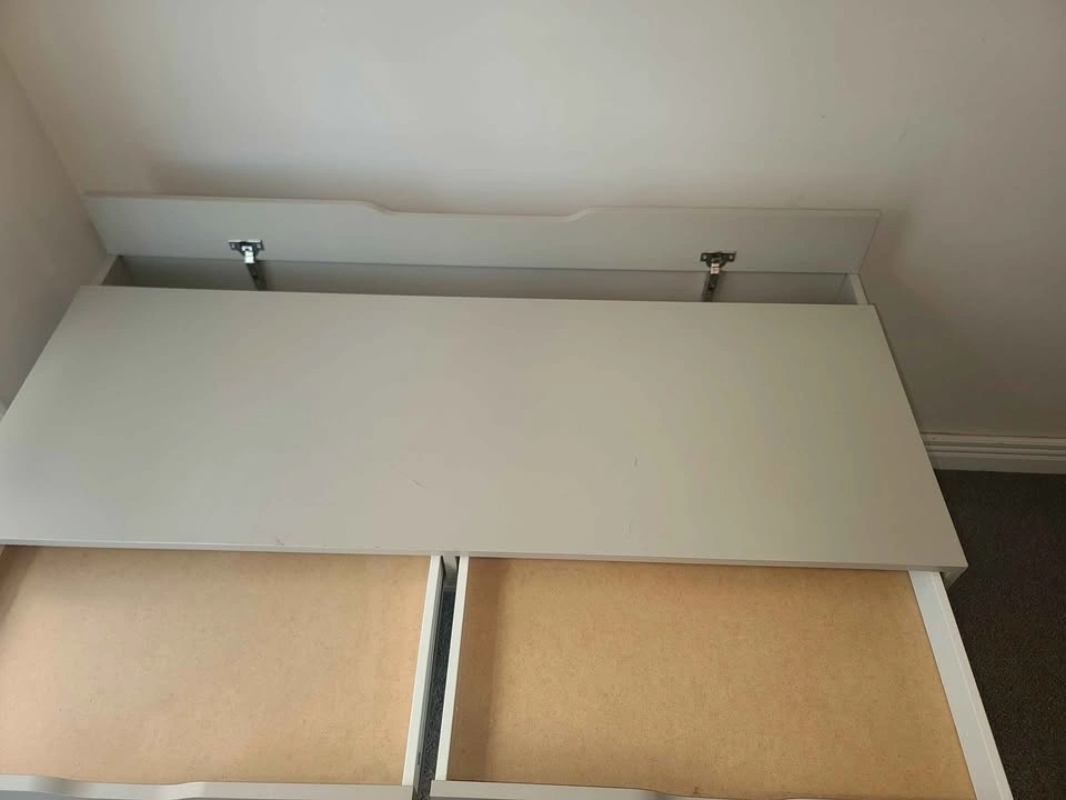 IKEA MICKE Desk - photo 3