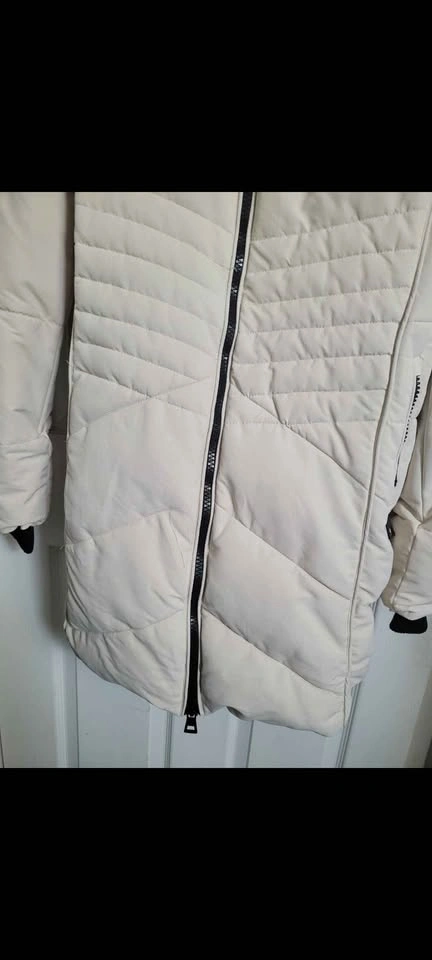 Woman's winter coat - photo 3