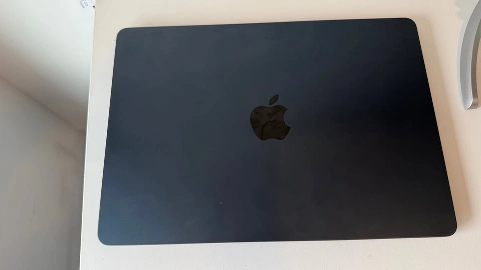 Apple MacBook Air M2 (2022) – 16GB RAM / 256GB SSD - photo 3