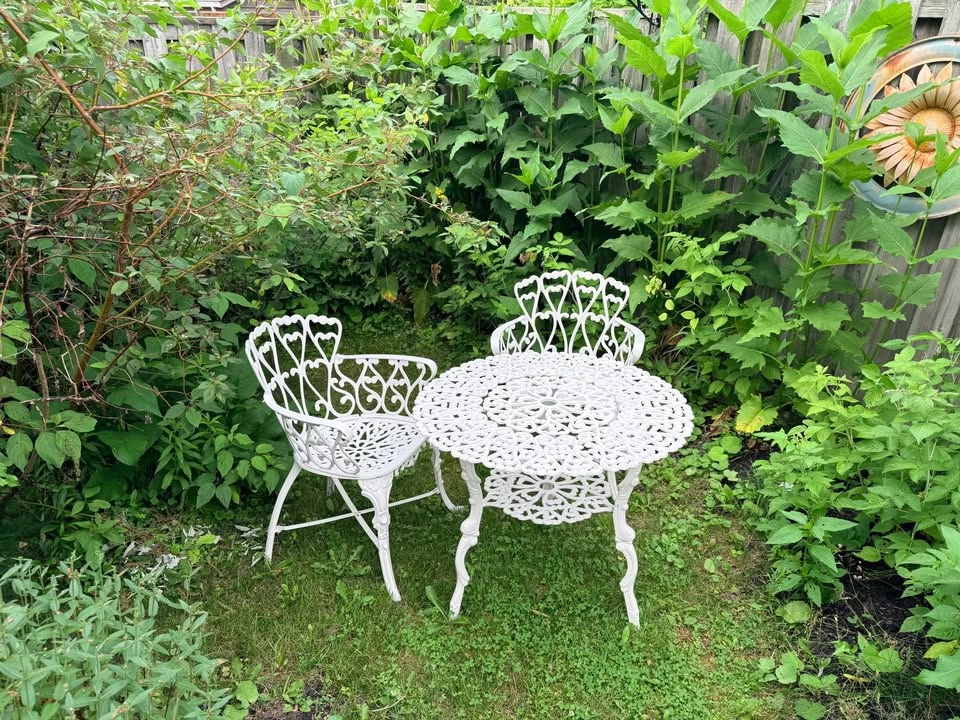 White Cast Aluminum Bistro Set - photo 3