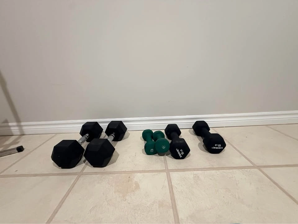 Weslo CardioStride 4.0 Treadmill, Elliptical, and York Weight Be - photo 5