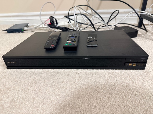 Sony 4K Ultra HD Blu-ray Player X800M2 with 4K Movie Collection - photo 2