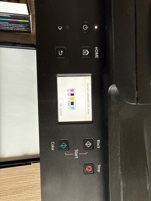 Canon Printer and scanner TR7520 with new cartridges and papers - photo 2