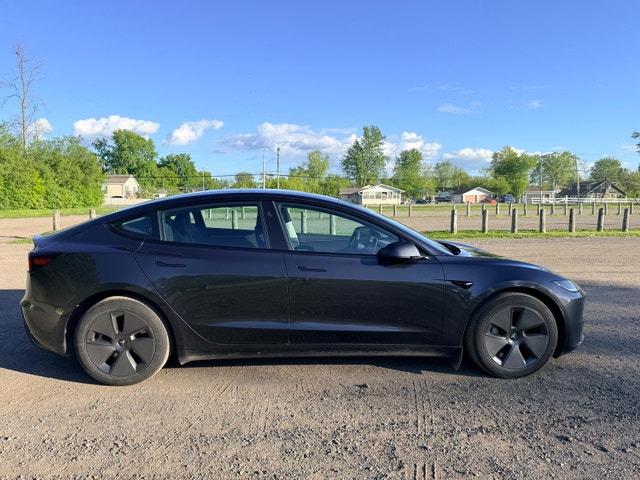 2025 Tesla model 3 long range AWD (August Sale preferred)