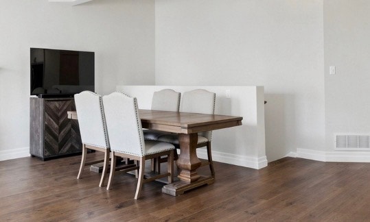 Dining Room Table Set - photo 3