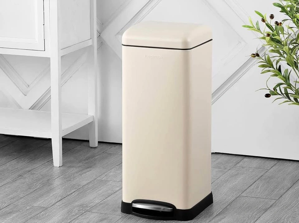Kitchen trash can