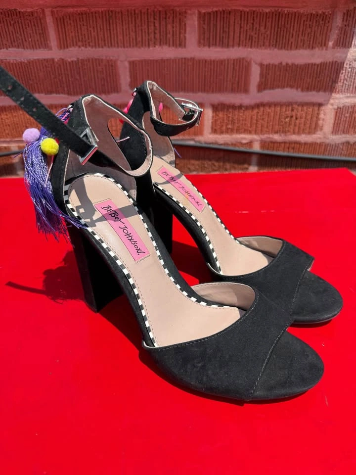 Betsey Johnson Heels - photo 2