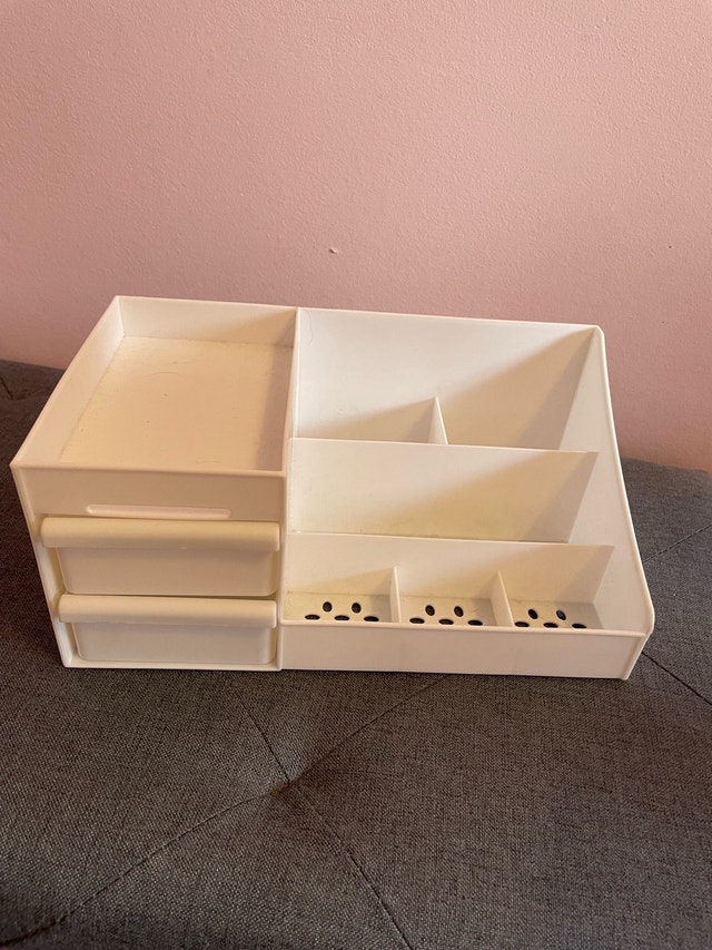 White Desktop Cosmetic Organizer
