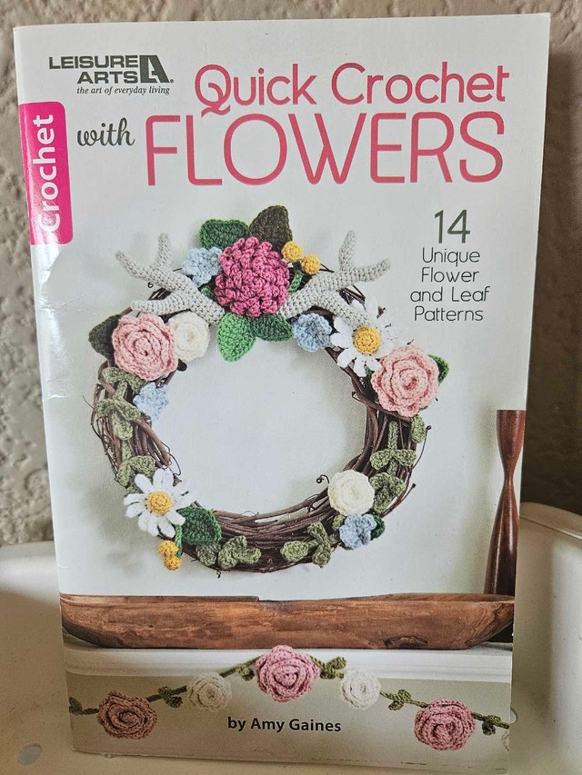 Leisure Arts Quick Crochet with Flowers