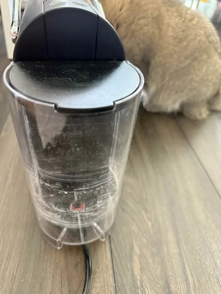 Nespresso Pixie Espresso Machine - photo 3