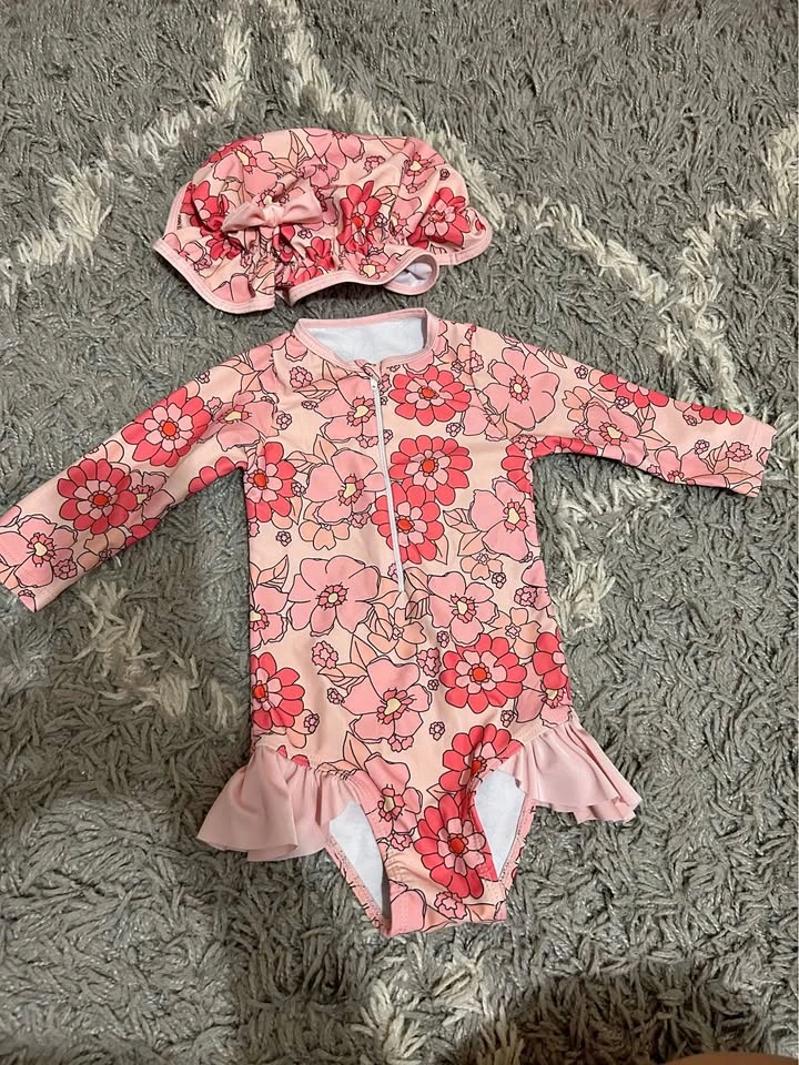 Baby Swimsuit with Hat, 4-6m