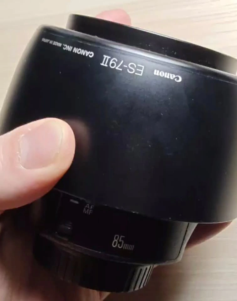 Canon 85mm 1.2 Lens EF II USM - photo 3