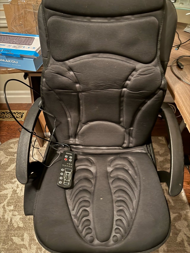 Nevvue Vibration Back Massager with Heat - photo 2