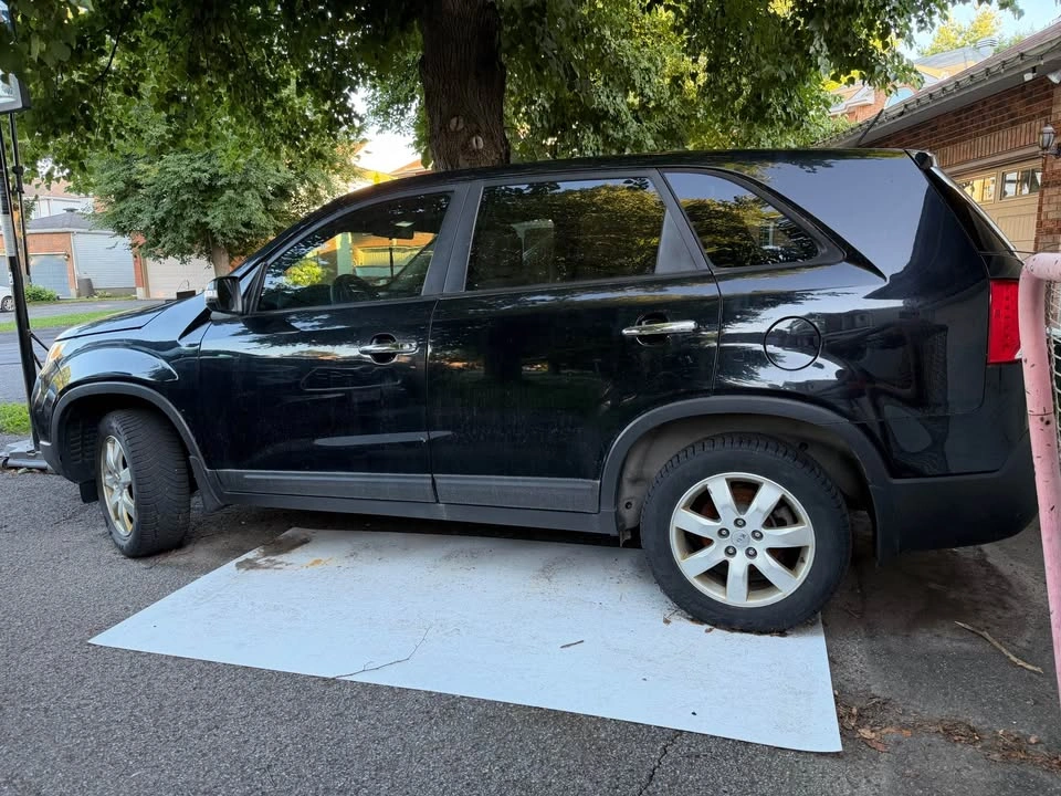 2012 Kia Sorento LX FWD – Runs & Drives – AS-IS - photo 3
