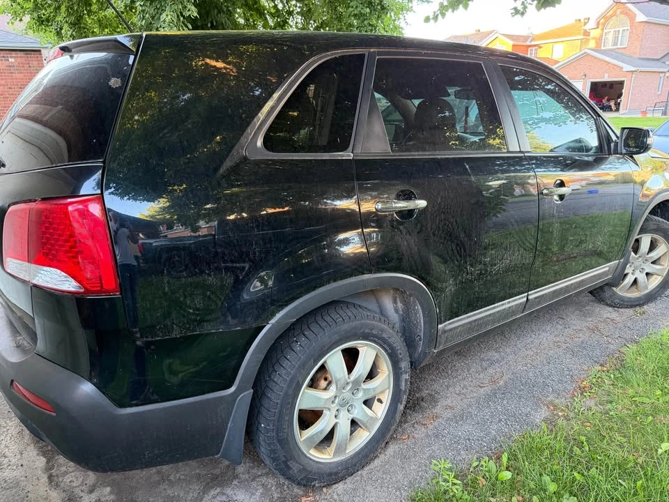2012 Kia Sorento LX FWD – Runs & Drives – AS-IS - photo 5