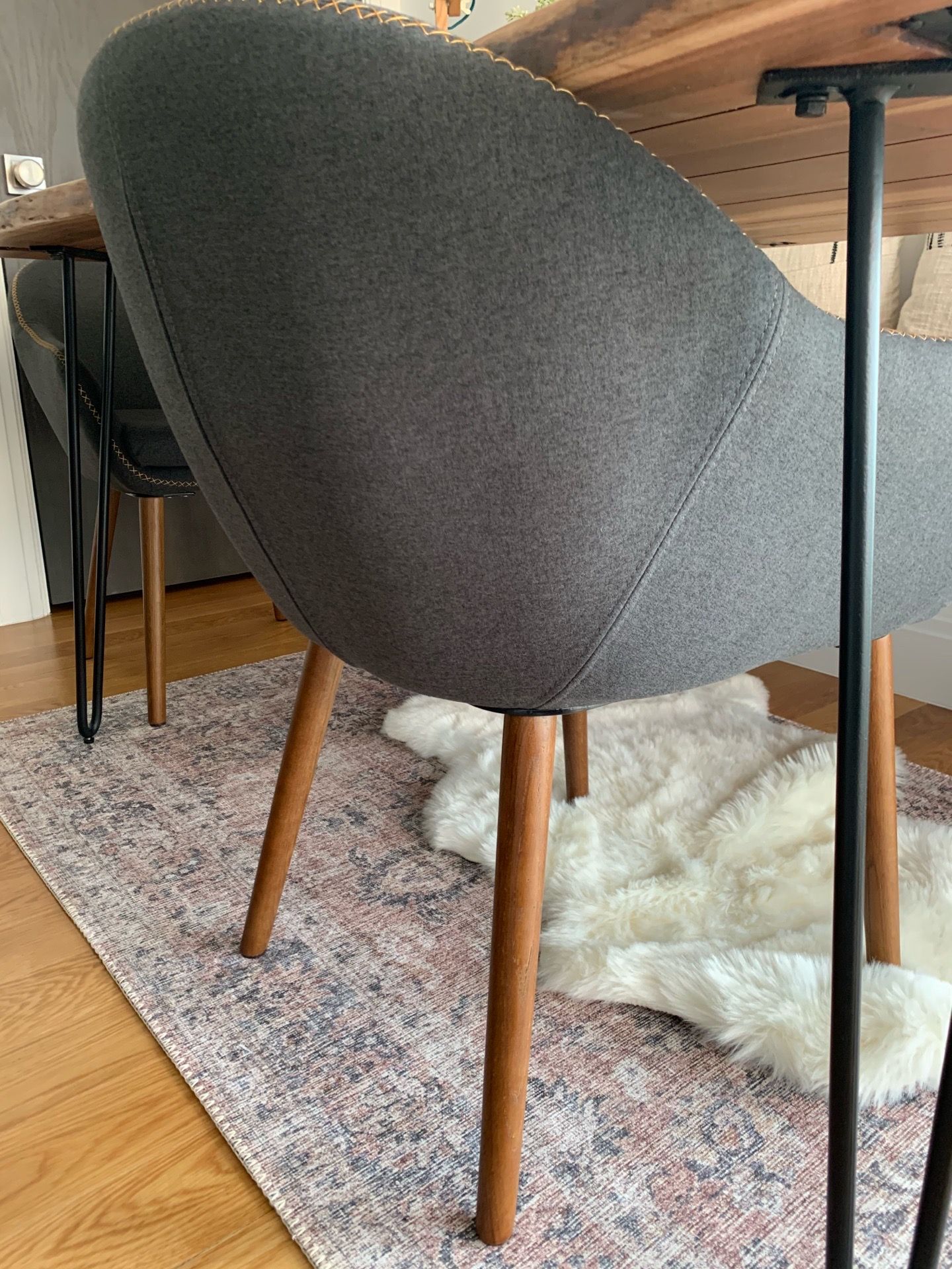 2 Dining room Chairs - photo 2