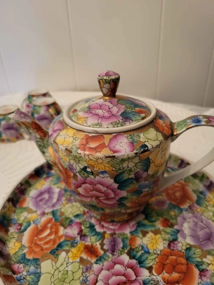 Vintage Chinese Mille Fleur Porcelain Teapot & Cup Set - photo 3
