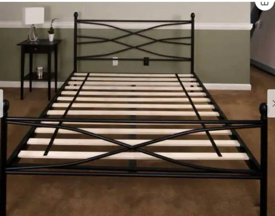 Metal Geometric Bed Frame - photo 2