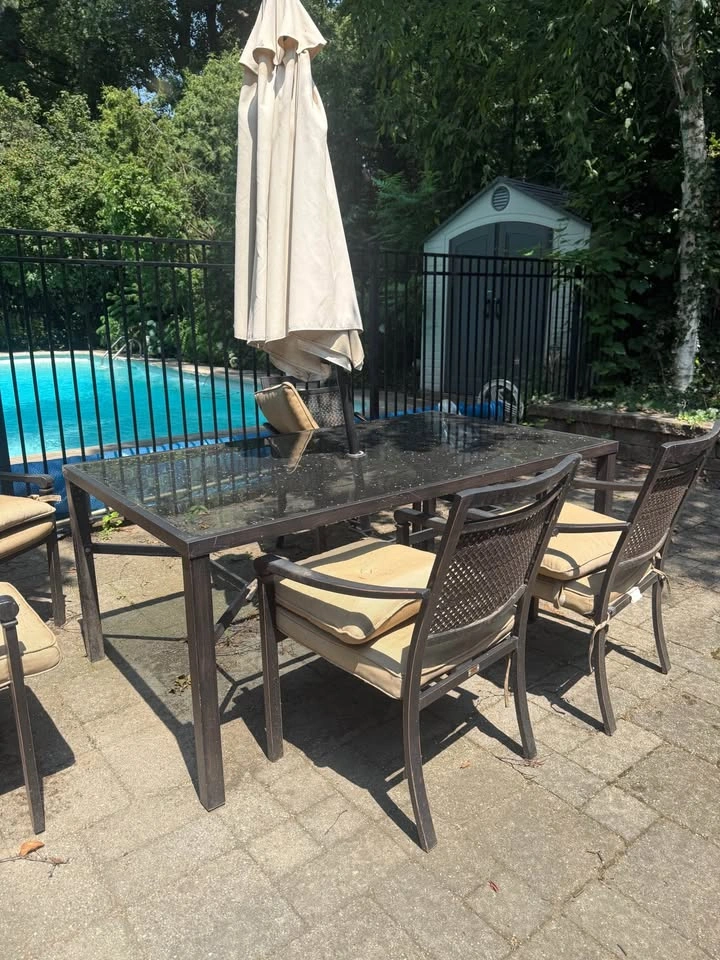 Outdoor Patio Dining Set with 6 Chairs and Umbrella - photo 2