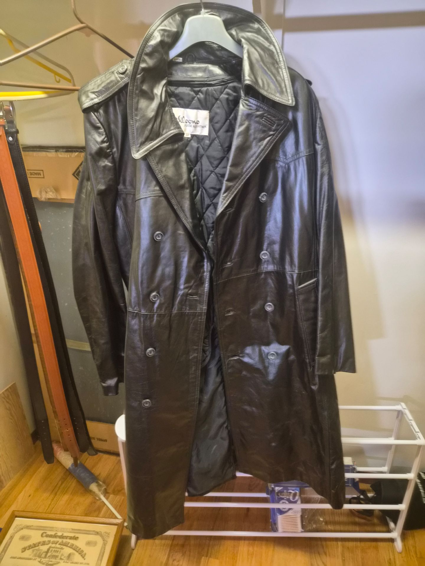 MENS FULL LENGTH LEATHER COAT SIZE 44 - photo 4