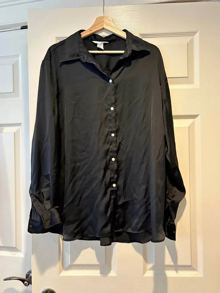 H&M Black Satin Button Up Blouse thumbnail