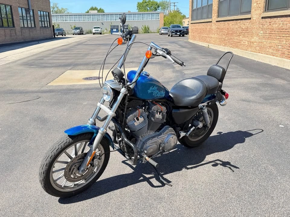 2008 Harley-Davidson Sportster 883 - photo 2