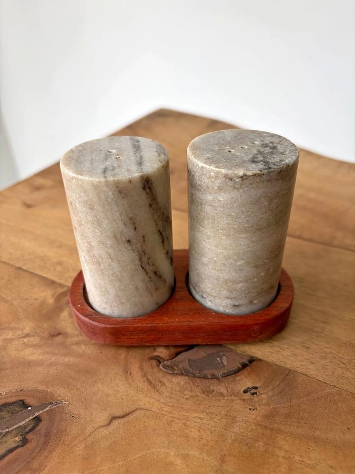 Salt Pepper Shakers