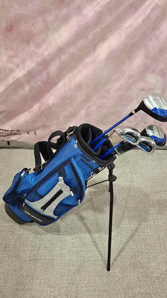 Paradise Junior LH Golf Club Set with Stand Bag