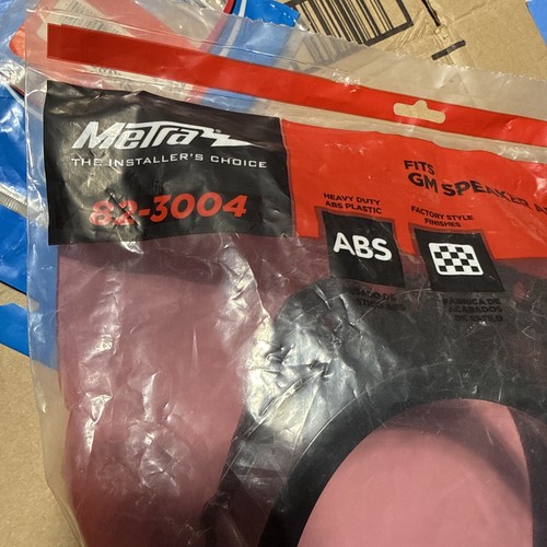 Metra Speaker Bracket 82-3004 and PAC Wire Harness SH3802 - photo 2