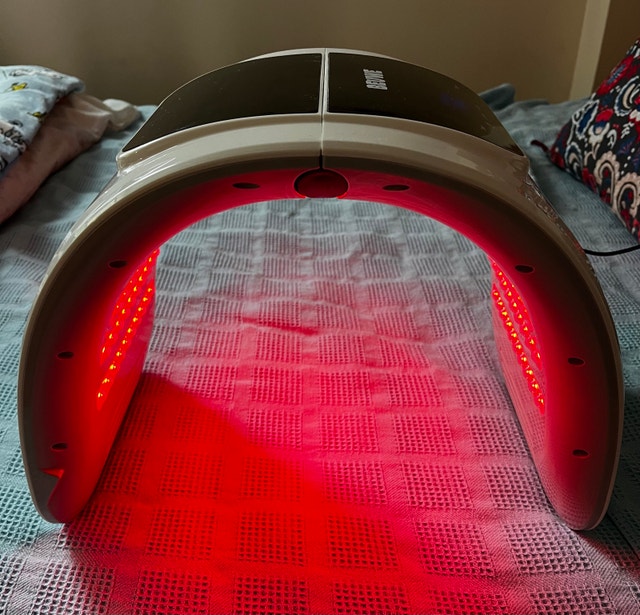 Beuwe LED Light Therapy Device - photo 5