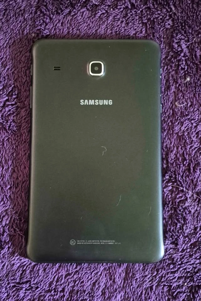 Samsung Galaxy Tab E 8.0 - photo 3