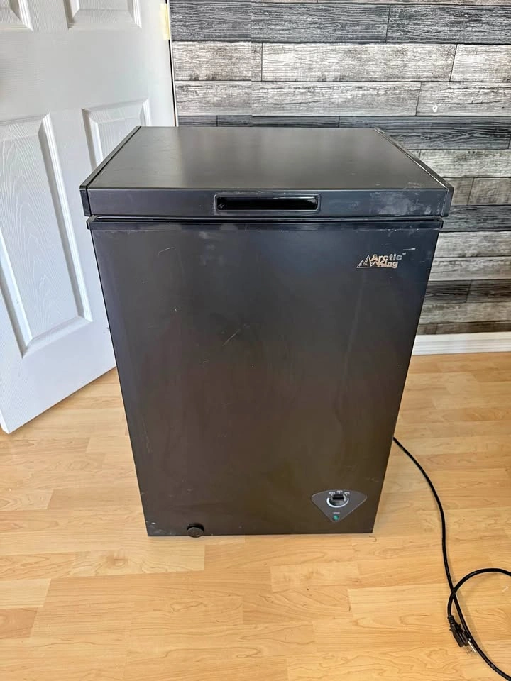 Arctic king chest freezer