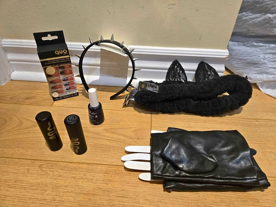 BNIB Halloween/ Party Accessories