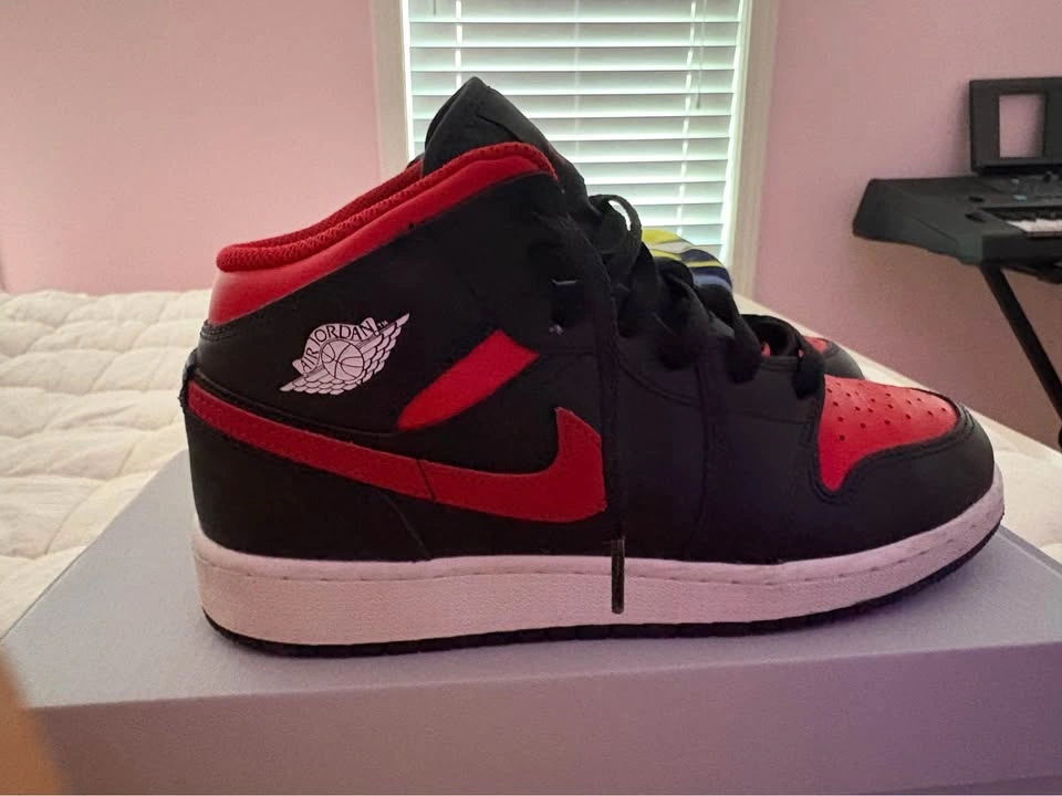 8.5W Jordan 1 mid bred twist - photo 2