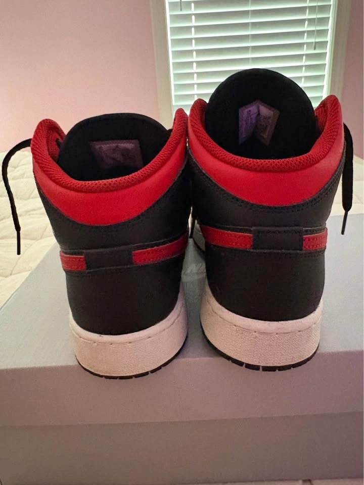 8.5W Jordan 1 mid bred twist - photo 3