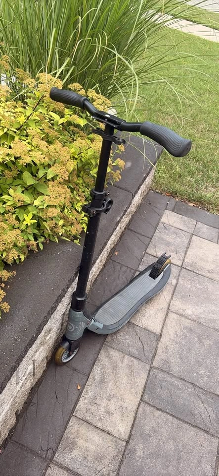 Globber mid size Kick Scooter - photo 2