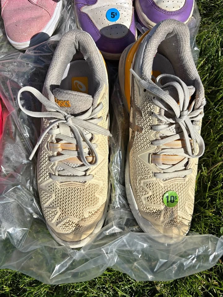 Oasis Runners Yellow/Beige Size 7.5