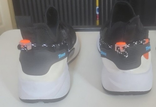 Modern black sporty sneakers - photo 3