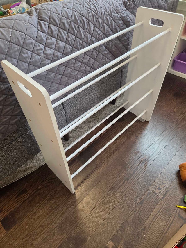 IKEA FLISAT Book Display